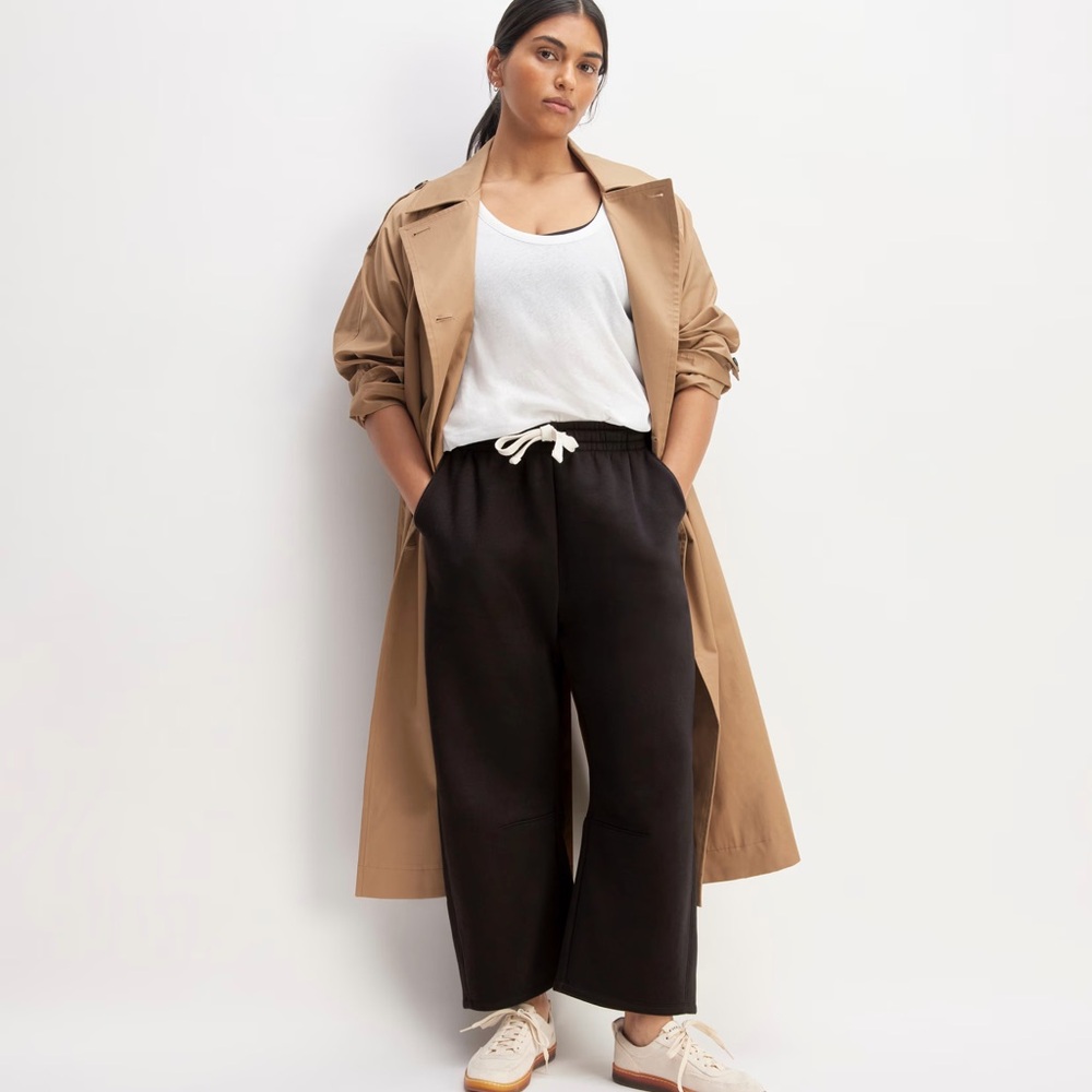 Women’s retrack barrel sweat pants from Everlane